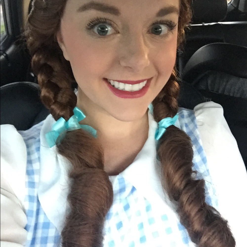 Dorothy wizard of oz Halloween costume